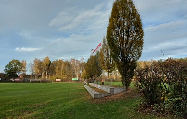 20201115_Sportplatz Uesen4.jpg