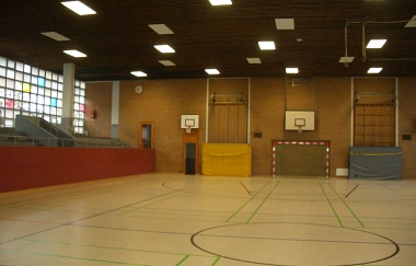 Halle innen.JPG